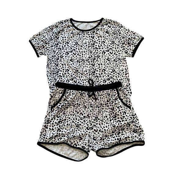 Snow Leopard Print Casual Lounge Pajama Set Black + White Women’s Size Large - Picture 2 of 6